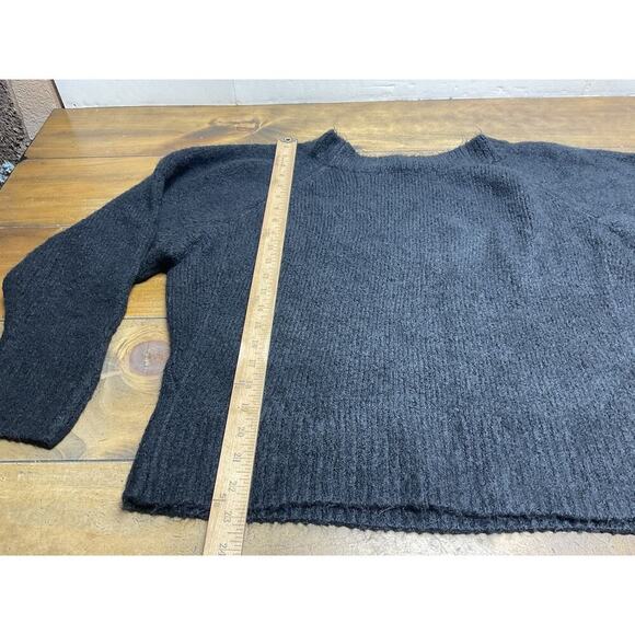 Victoria's Secret Super Fuzzy Soft Pullover Sweater Womens Size Large Black - Picture 2 of 9